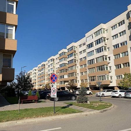 Lovely Bacau 1 Bedroom Apartment Eksteriør billede